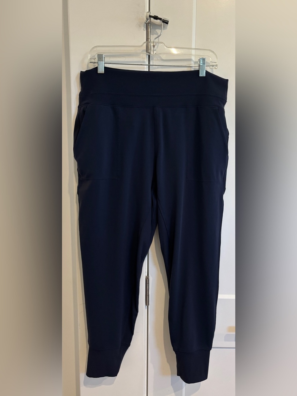 Athleta Venice High Rise Joggers. Size XL - Picture 4 of 12
